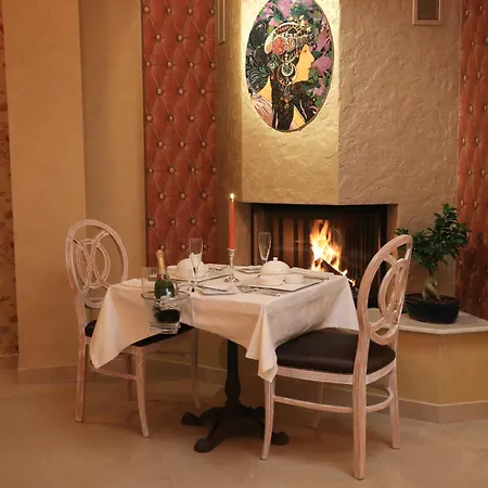 Hotell Simfonia Boutique 4*