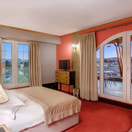Hotel Simfonia Boutique 4*